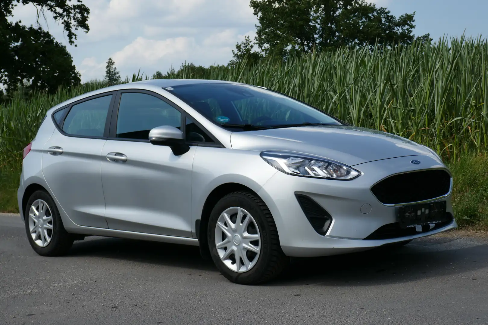 Ford Fiesta Trend Silber - 1