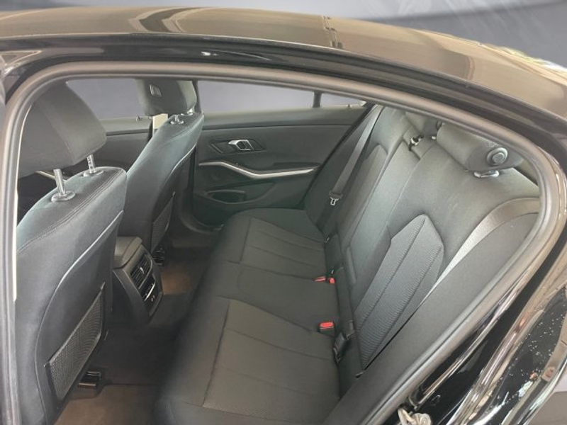 BMW 318 d Limousine G20 B47 — photo 12