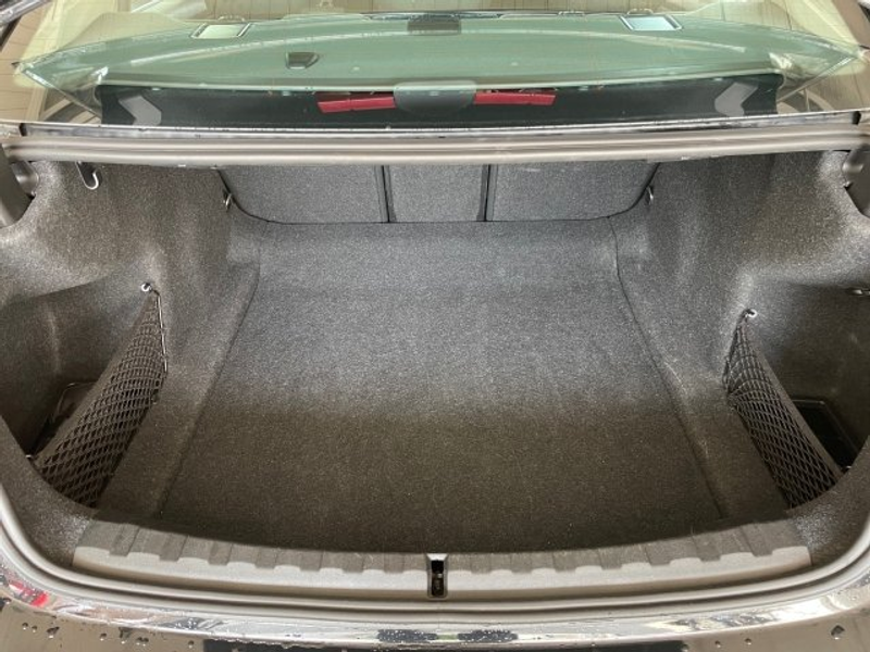 BMW 318 d Limousine G20 B47 — photo 13