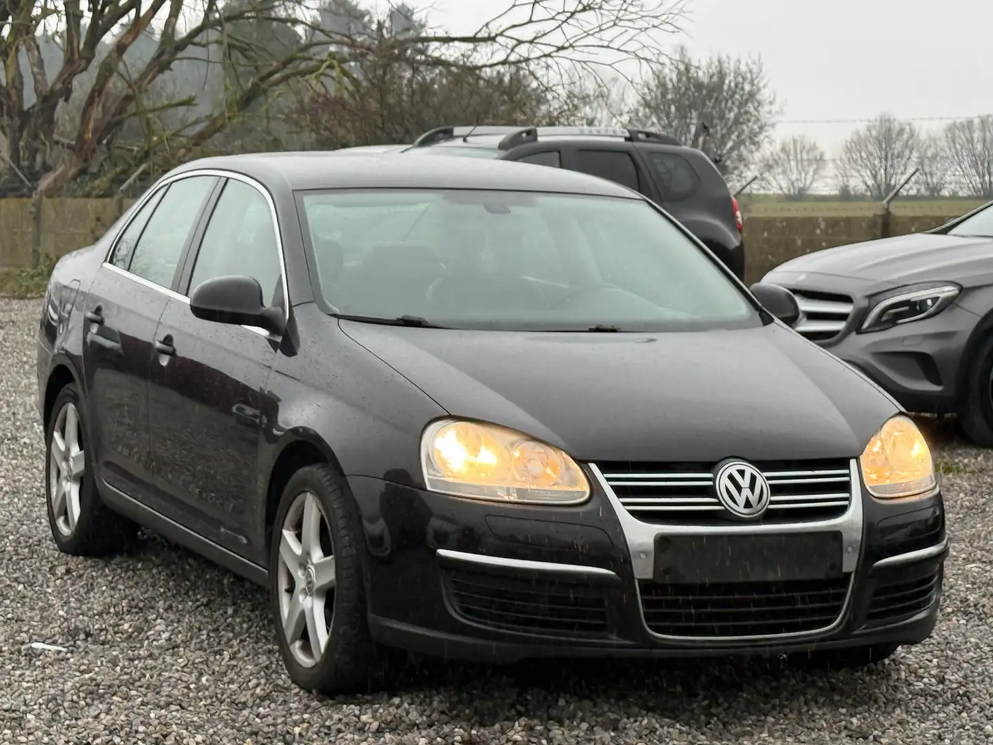 Volkswagen Jetta Jetta 1.6 CR TDi Comfortline DPF - 2