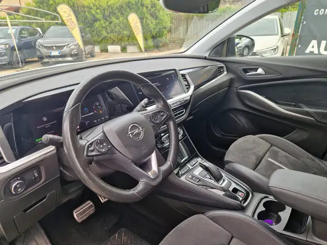Opel Grandland view 8