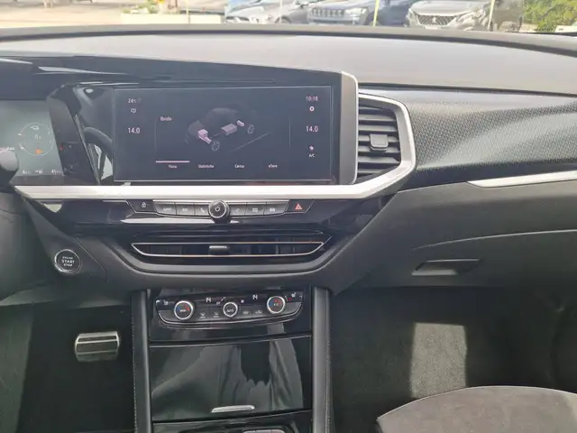 Opel Grandland view 12