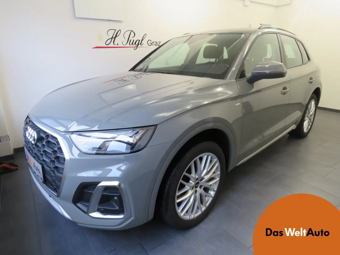 Audi Q5 50 TFSI e quattro S line Grau - 1