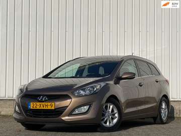 Wagon 1.6 GDI Business Edition Navigatie,Climate,C