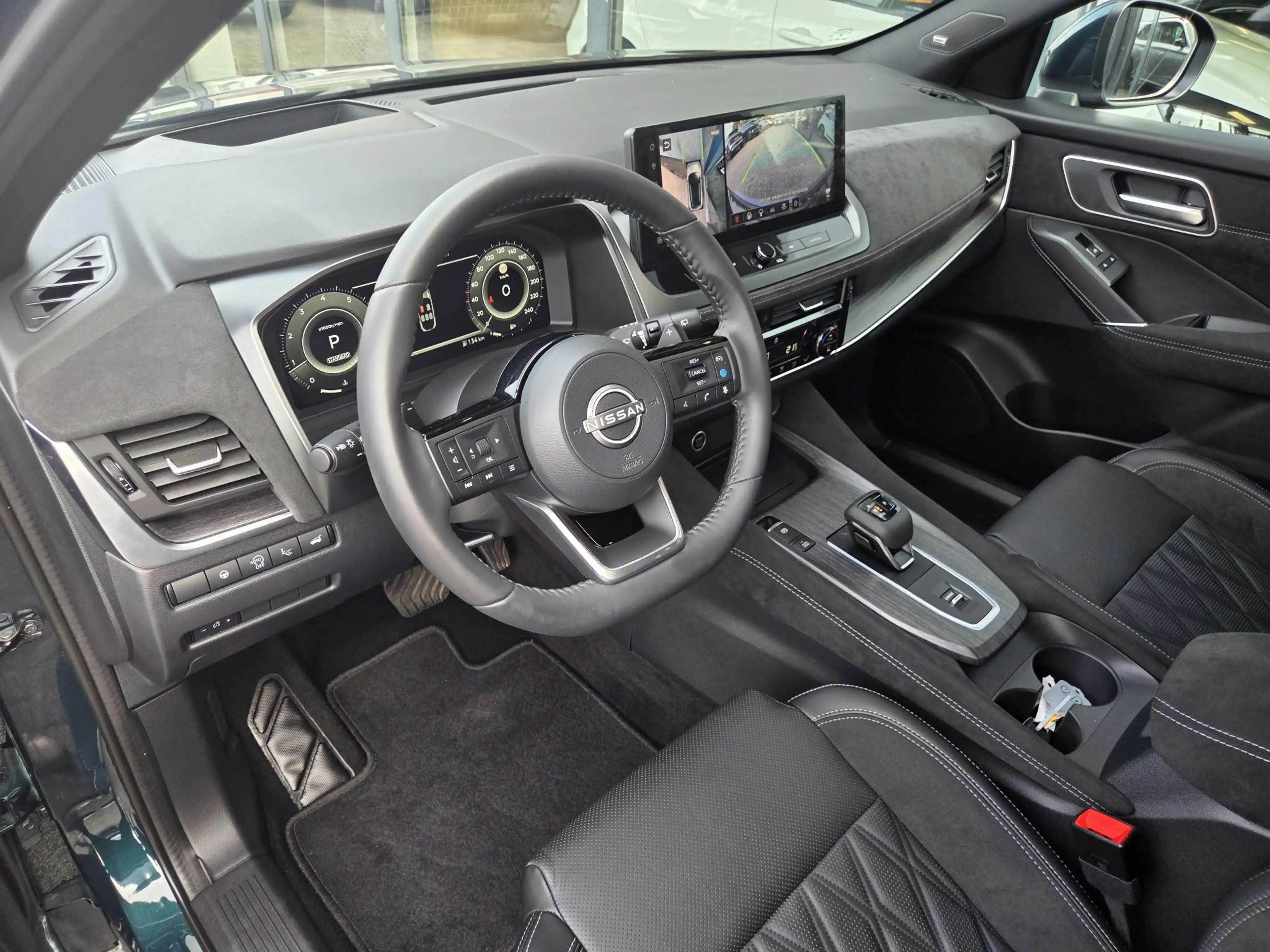 Nissan Qashqai 1.3 MHEV Xtronic Tekna Plus | Bose | Panoramadak | — photo 24
