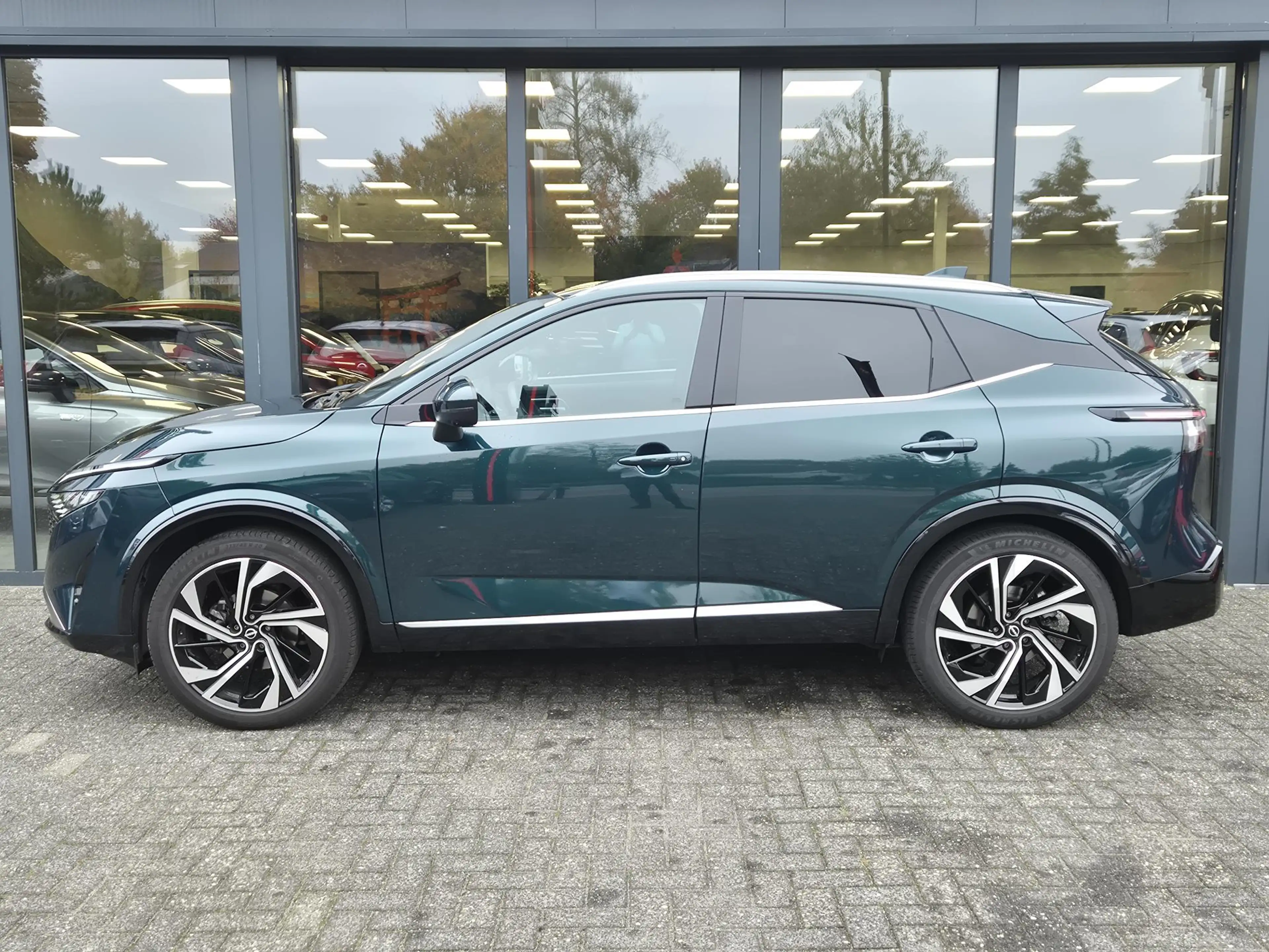 Nissan Qashqai 1.3 MHEV Xtronic Tekna Plus | Bose | Panoramadak | — photo 16