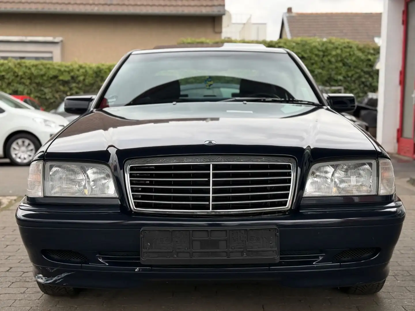 Mercedes-Benz C 180 CLASSIC Aut. KLIMA/SCHIEBEDACH/ZENTRAL Blau - 2
