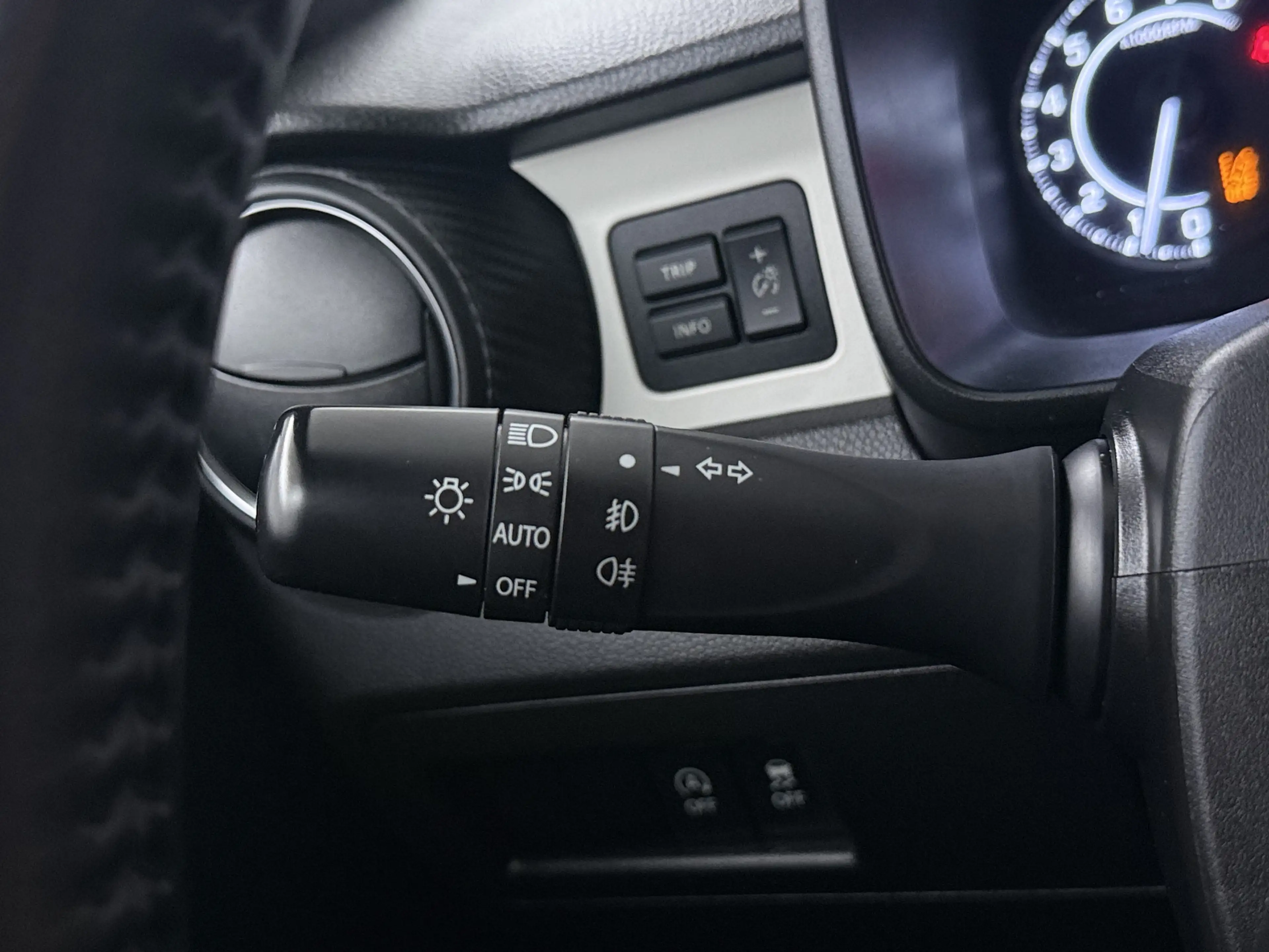 Suzuki Ignis 1.2 Smart Hybrid Style | Apple Carplay / Android A — photo 7