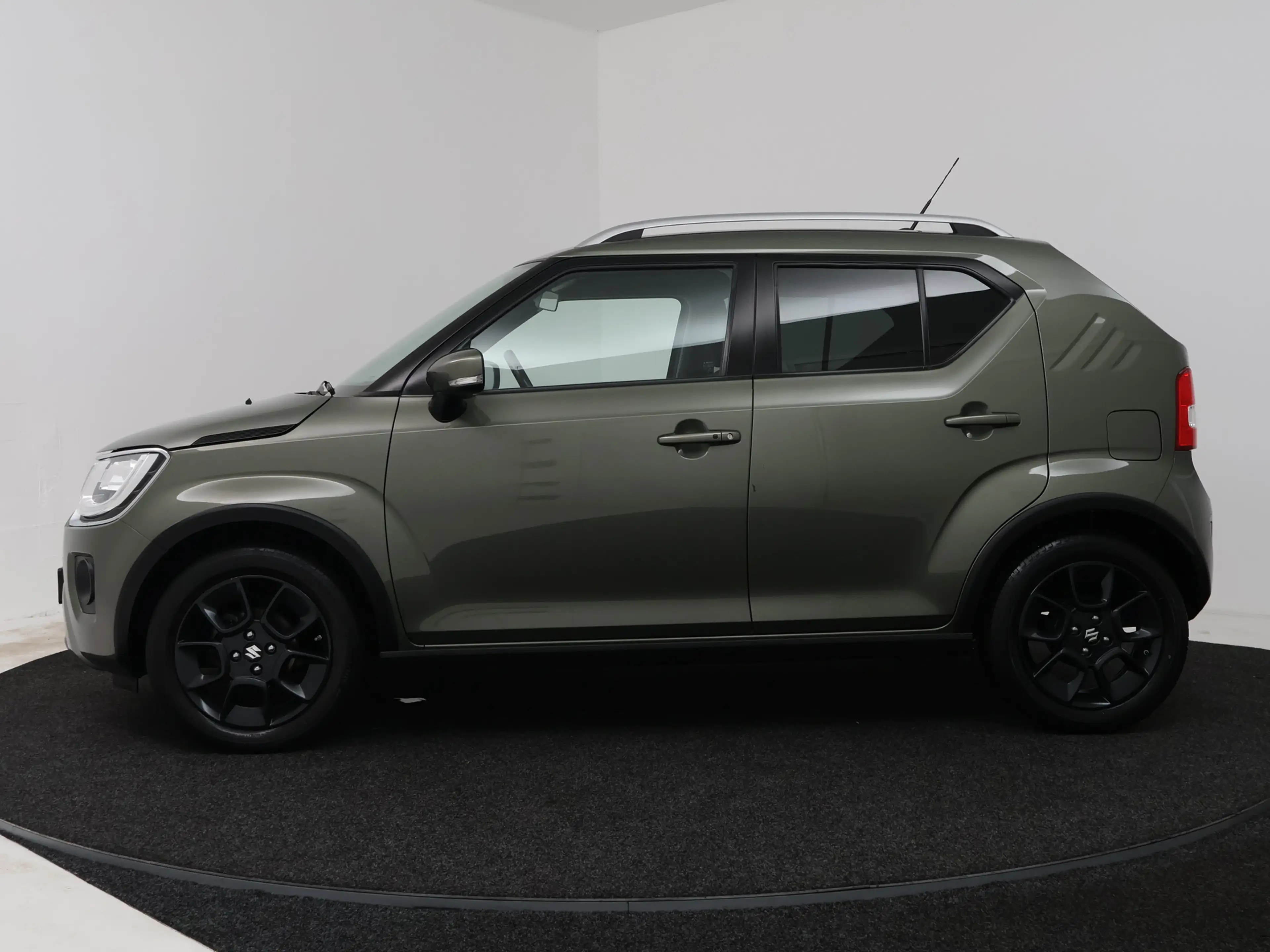 Suzuki Ignis 1.2 Smart Hybrid Style | Apple Carplay / Android A — photo 3