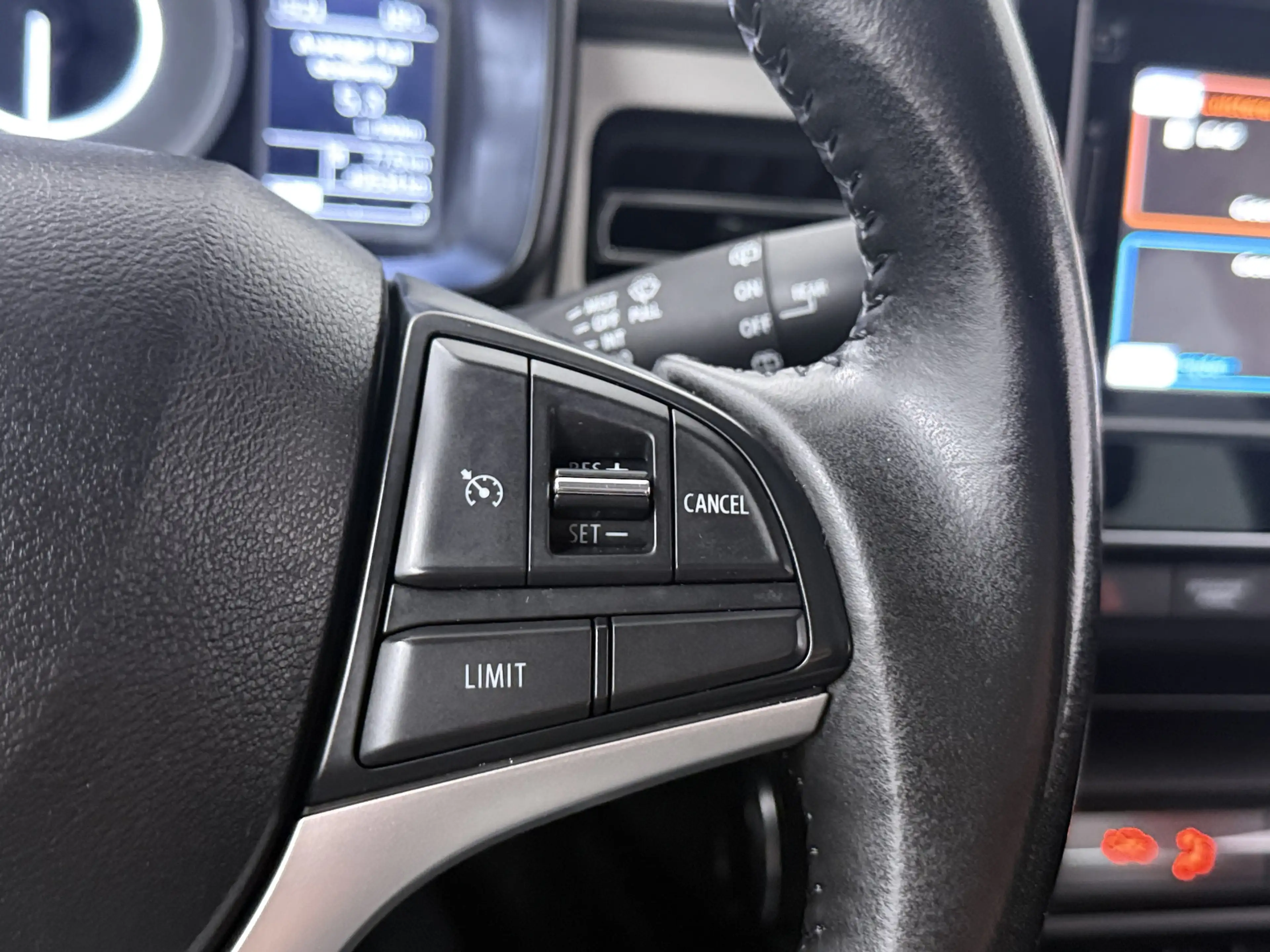 Suzuki Ignis 1.2 Smart Hybrid Style | Apple Carplay / Android A — photo 10