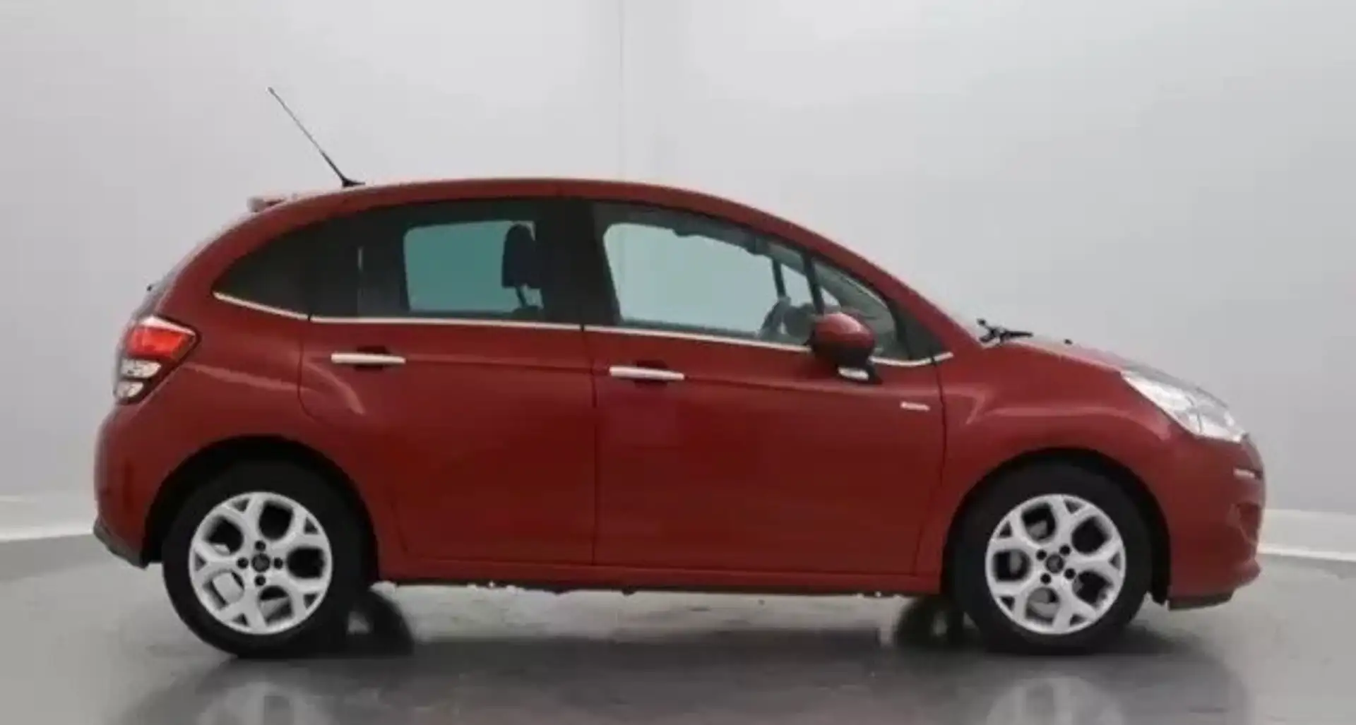 Citroen C3 PureTech 82 Exclusive - 1