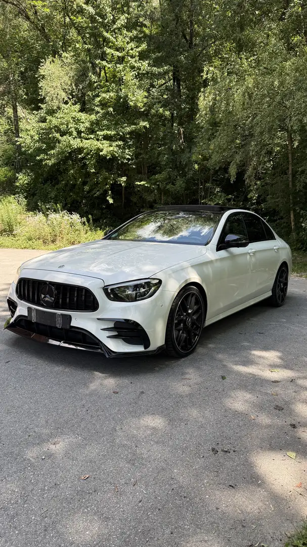 Mercedes-Benz E 220 d Aut. Amg Mildhybrid - 1