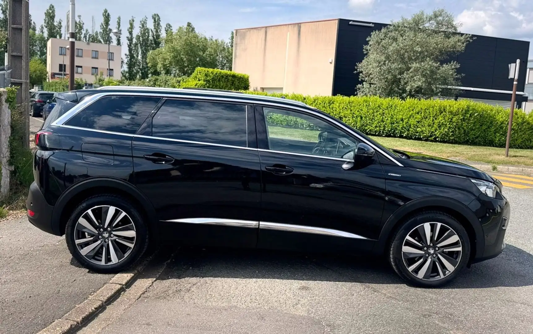 Peugeot 5008 VTE A PRO OU EXPORT BIEN LIRE L\u0027ANNONCE GT LI Zwart - 2