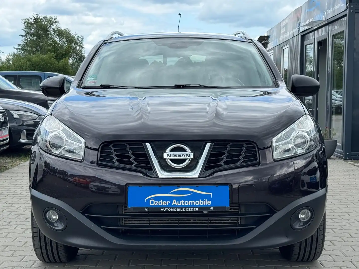 Nissan Qashqai +2 1.6 dCi Acenta+TÜV NEU+Finanzierung+ Violett - 2