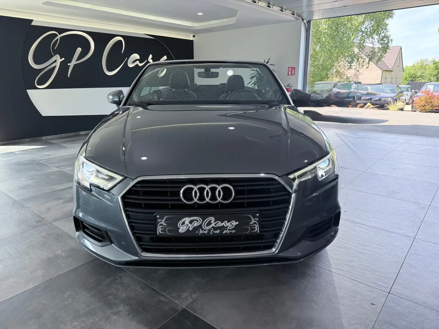 Audi A3 A3 Cabriolet / Cuir / Navigation Gris - 2