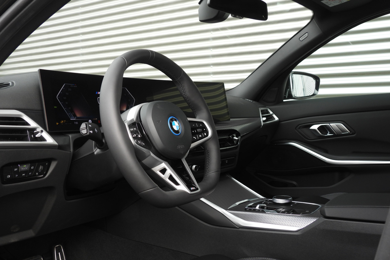 BMW 330 3 Serie 330e M Sport Automaat / Schuif-kanteldak / — photo 14