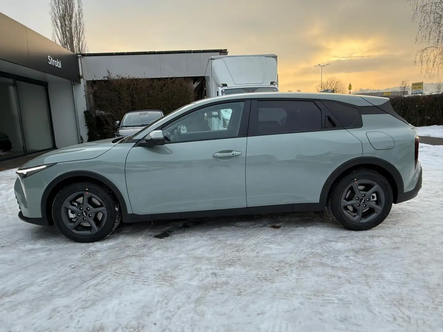 Kia K4 1.0 TGDI MT6 48V Silber Grün - 2