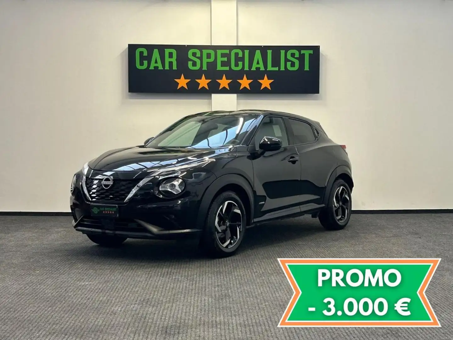 Nissan Juke 1.6 HEV N-Connecta LED|CARPLAY|RETROCAMERA Чёрный - 1