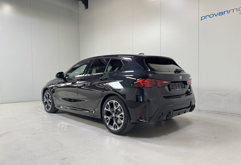 BMW 120 Benzine Autom. - M Pack - 18 000 KM! Nieuwstaat! — photo 6