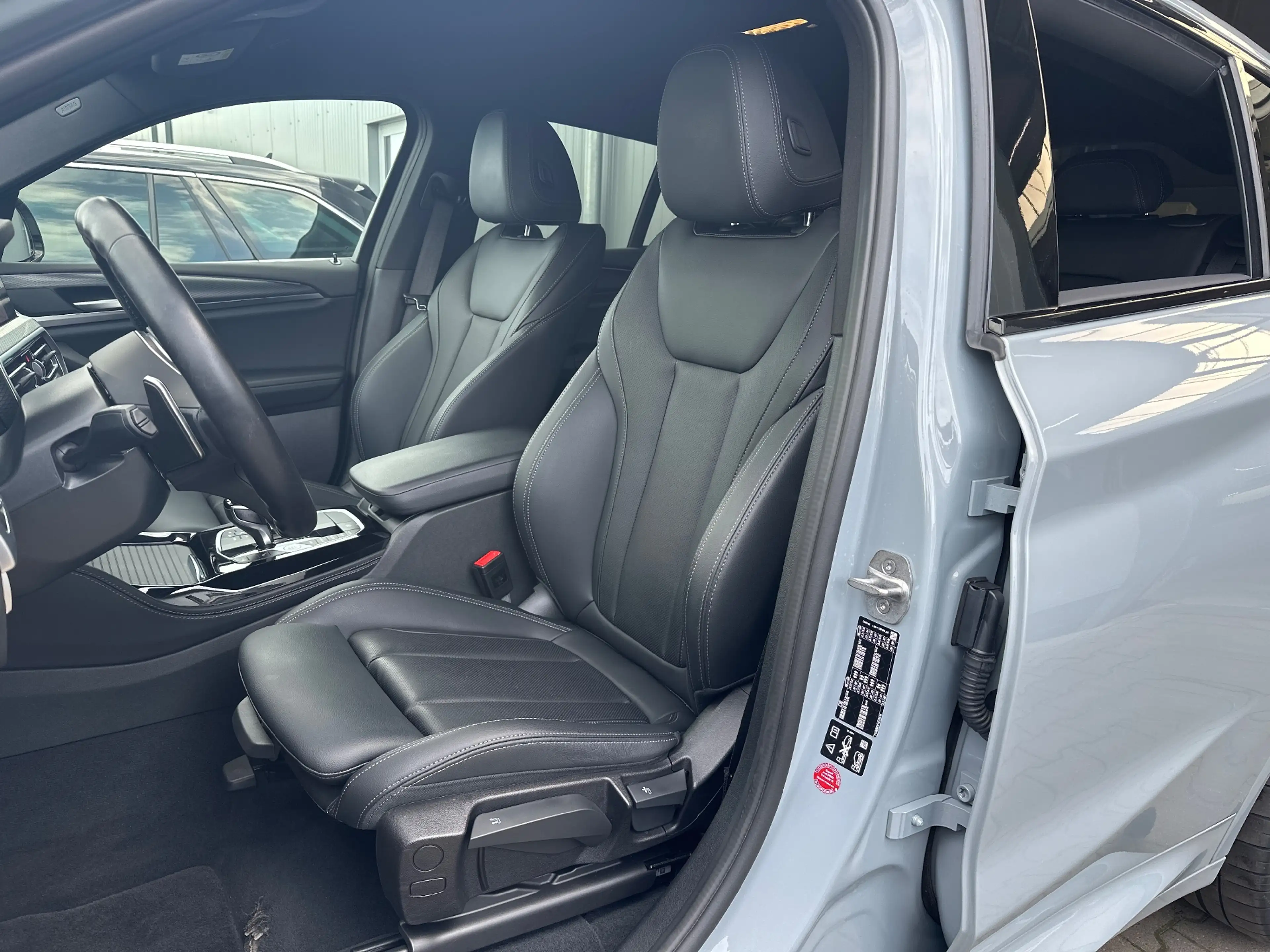 BMW X4 xDrive20d M-Sport NAV+LED+AHK++20ZOLL+KAMERA+1HD — photo 11