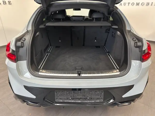 BMW X4 view 8