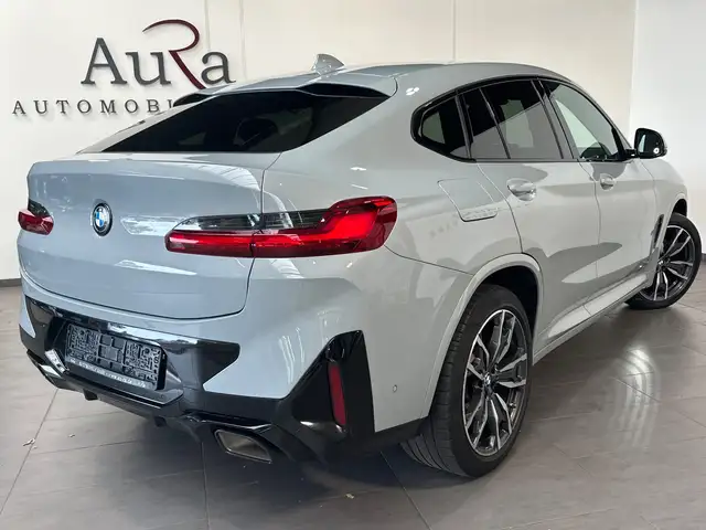 BMW X4 view 4