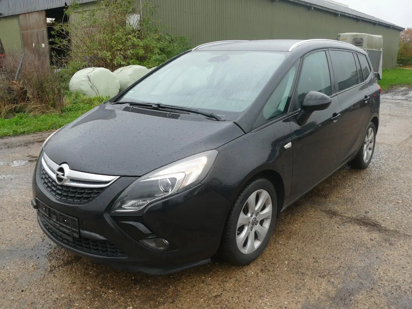 Opel Zafira Tourer C 1.4 Turbo Klima Navi Einparkhilfe HU/AU 02/2026 Schwarz - 1