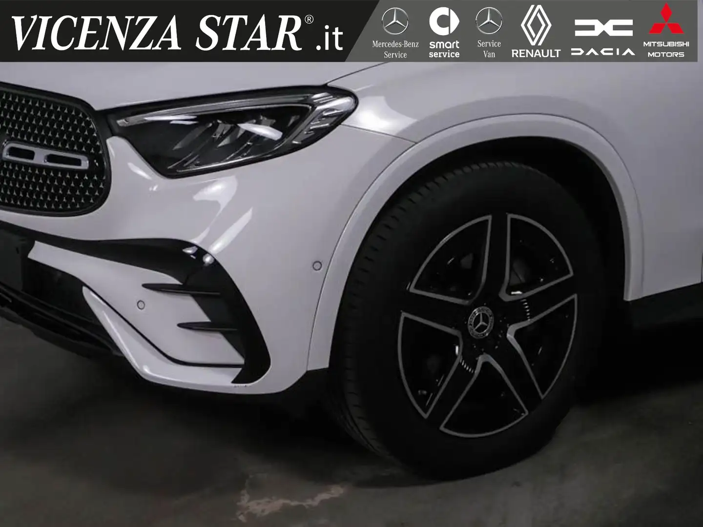 Mercedes-Benz GLC 220 d MHV 4MATIC AMG ADVANVED PLUS Bianco - 2