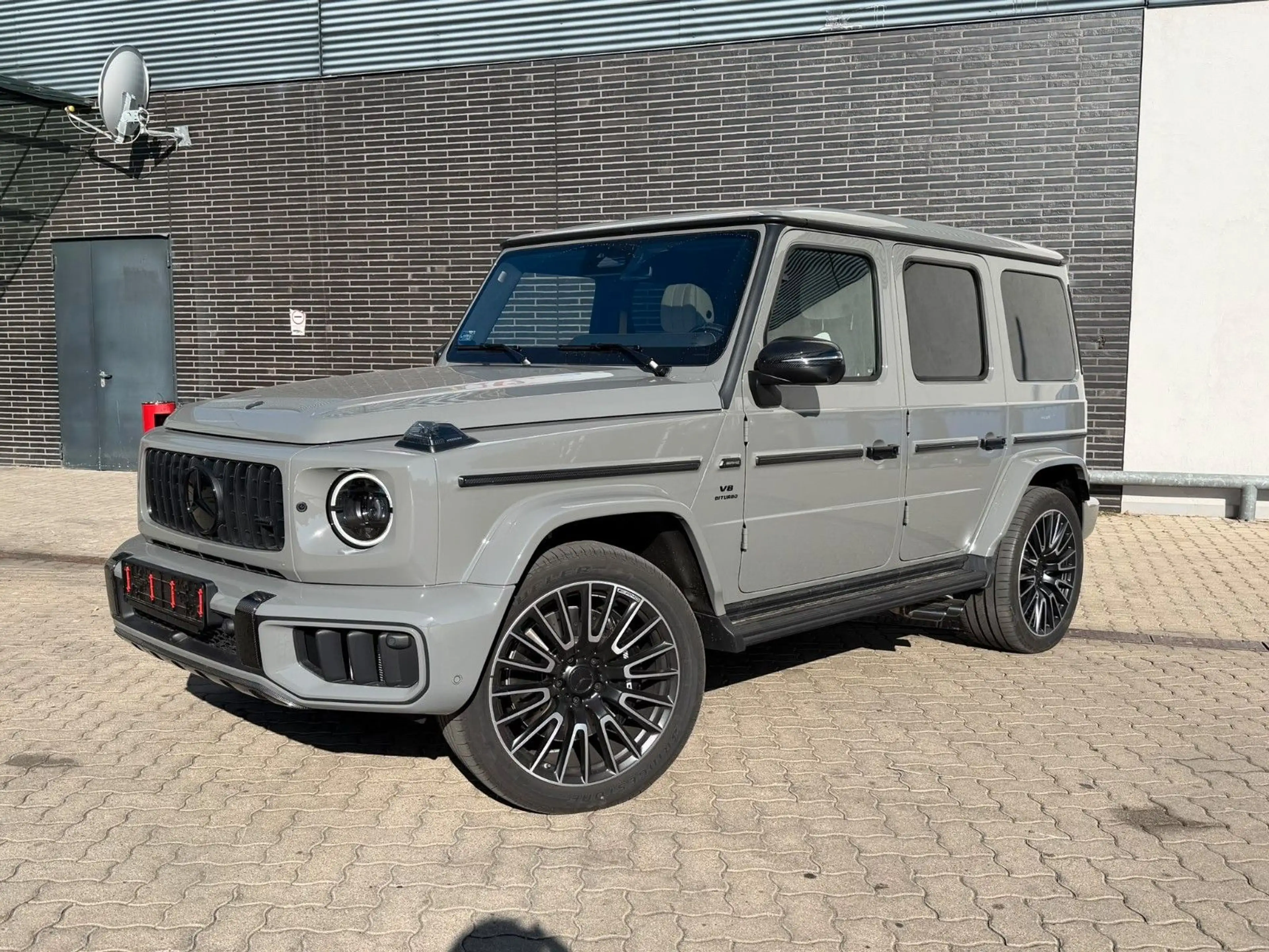 Mercedes-Benz G 63 AMG | MegaVoll | Carbon In/Ext | Fond Ent.|