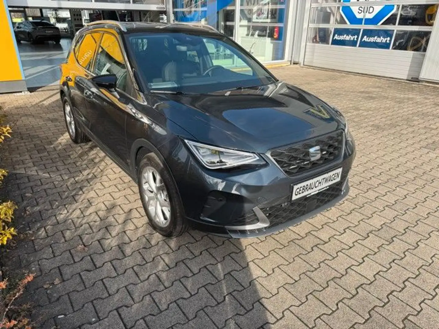 SEAT Arona FR Grau - 1