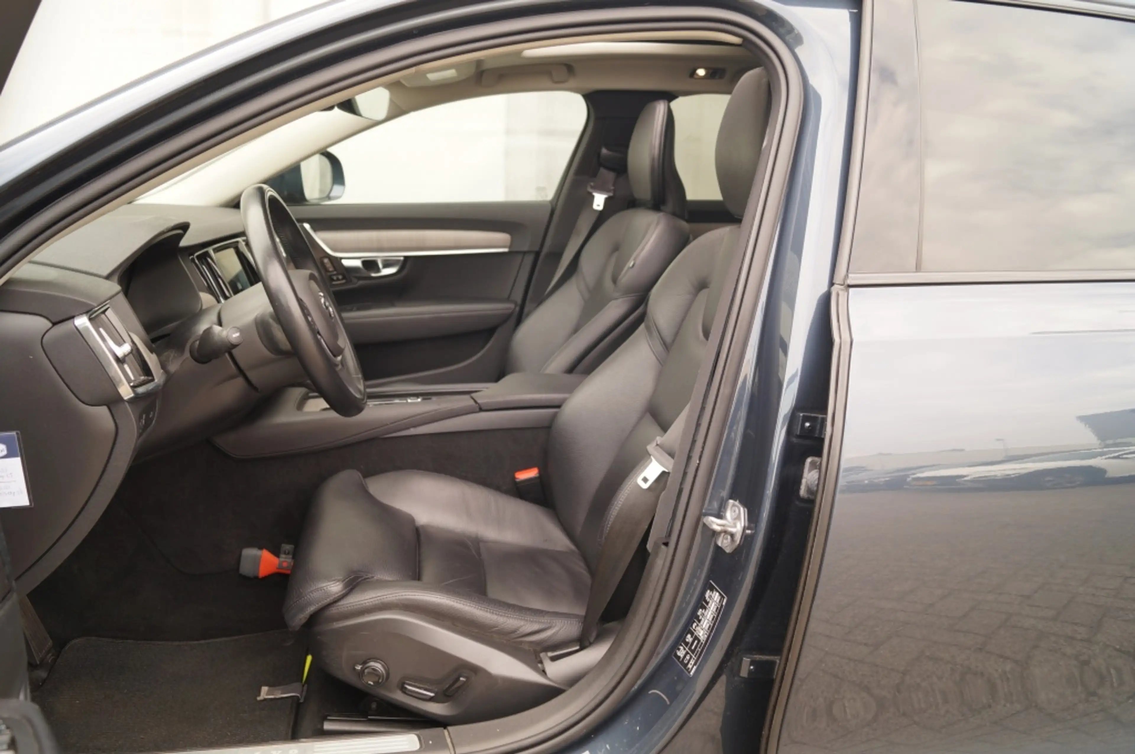 Volvo V90 Cross Country 2.0 B5 250pk AWD Pro -PANO-LEER-CAM-ECC-NAVI- — photo 7