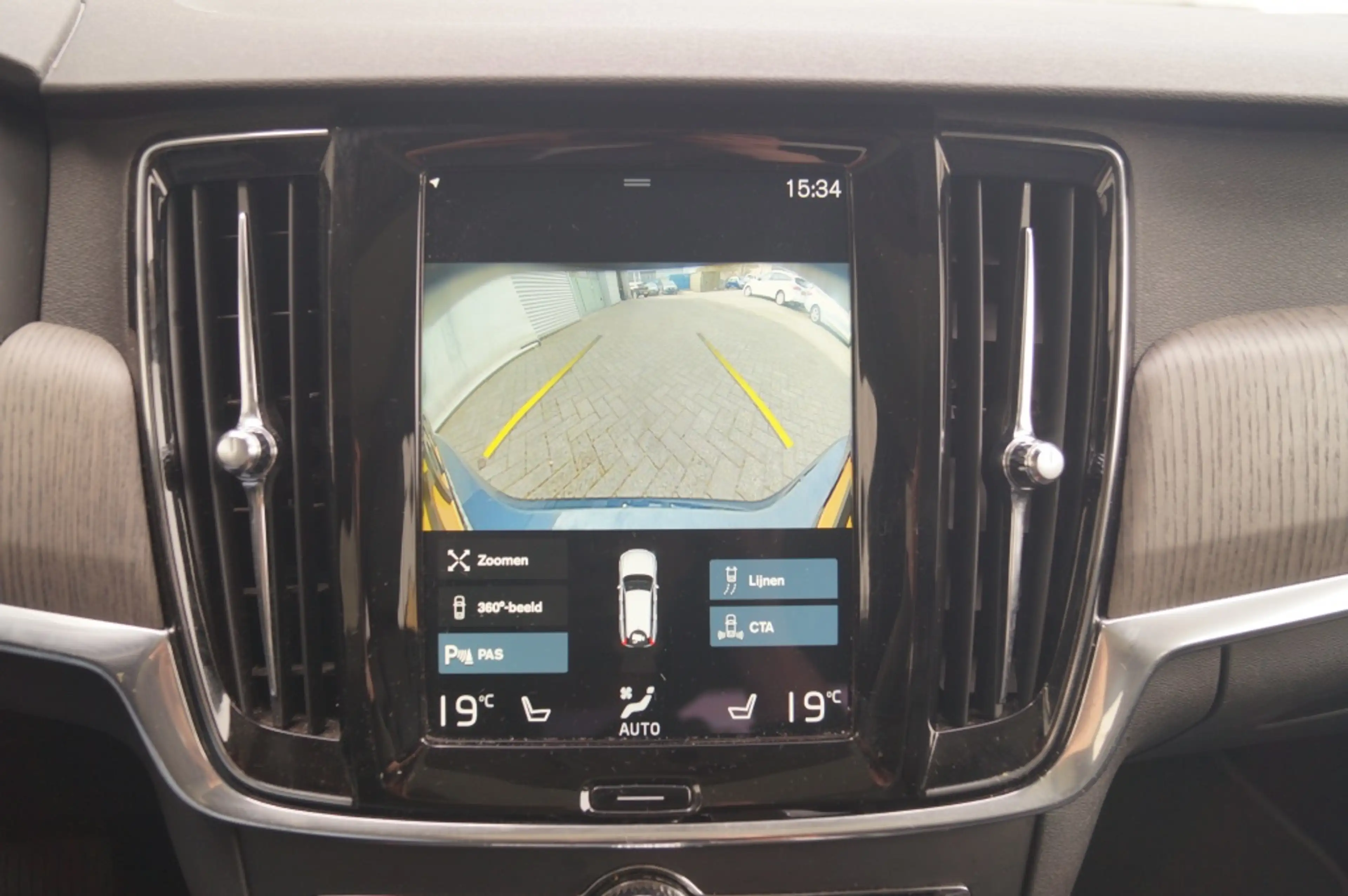 Volvo V90 Cross Country 2.0 B5 250pk AWD Pro -PANO-LEER-CAM-ECC-NAVI- — photo 21
