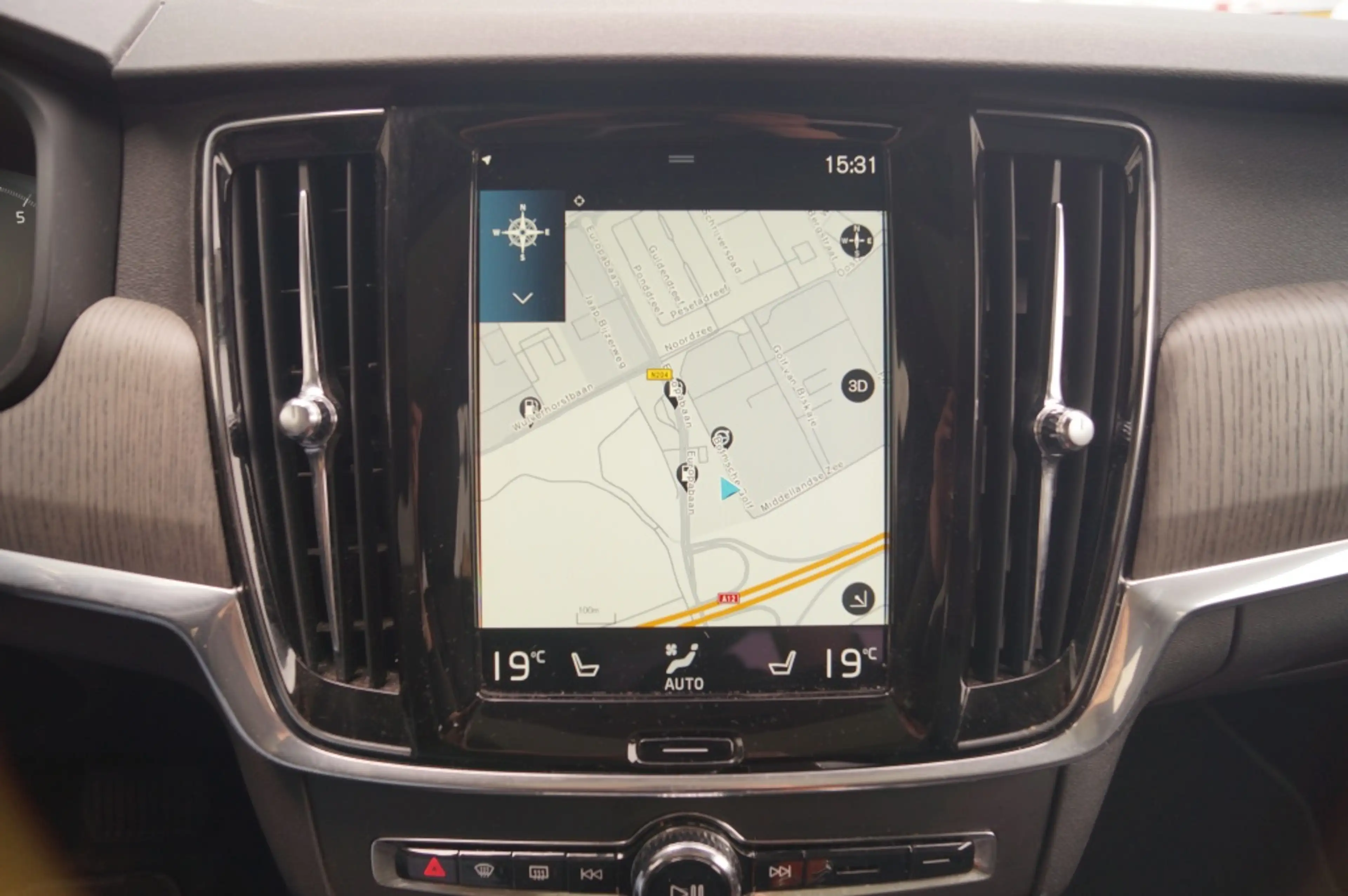 Volvo V90 Cross Country 2.0 B5 250pk AWD Pro -PANO-LEER-CAM-ECC-NAVI- — photo 17
