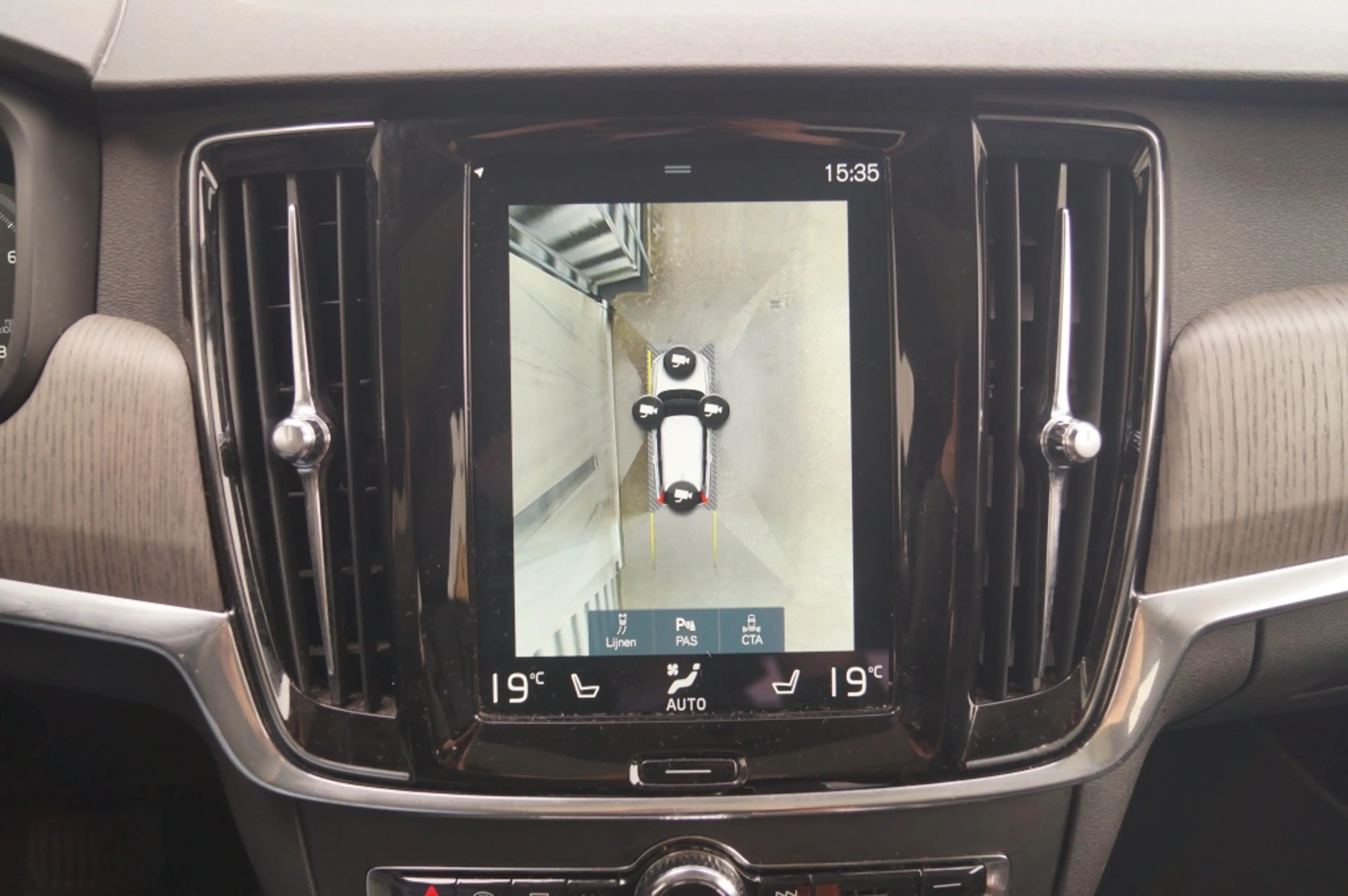 Volvo V90 Cross Country 2.0 B5 250pk AWD Pro -PANO-LEER-CAM-ECC-NAVI- — photo 22