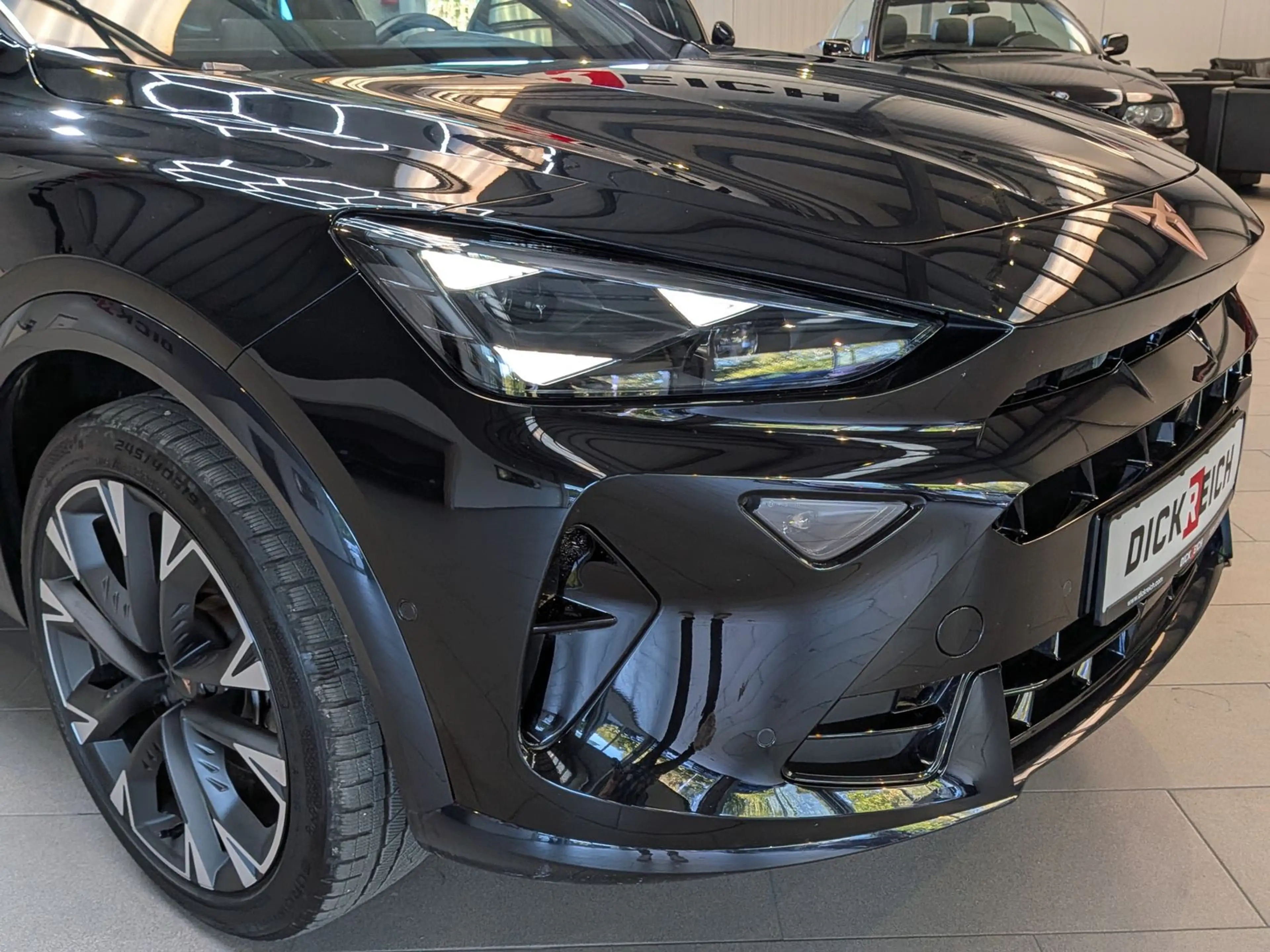 CUPRA Formentor 1.5 eTSI Pano Sennh DCC Matrix AHK 19" — photo 10