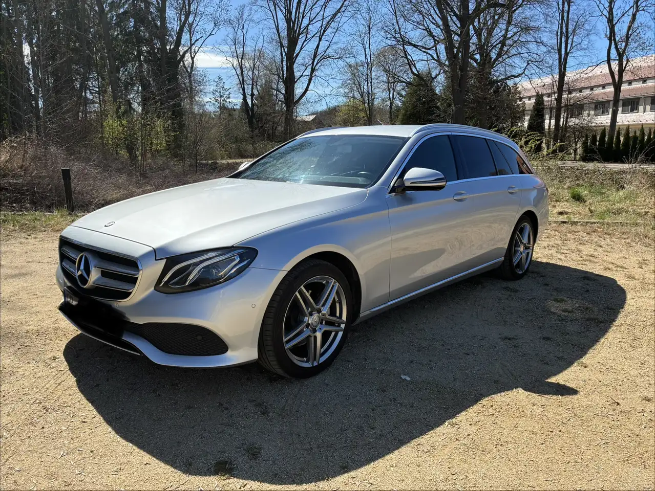Mercedes-Benz E 200