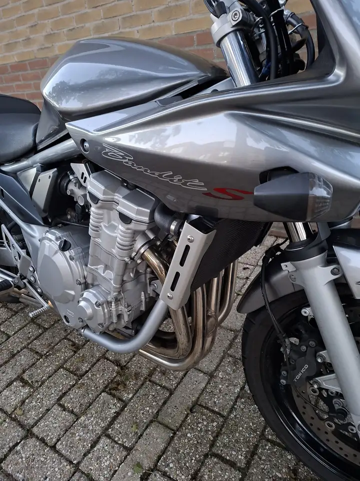 Suzuki GSF 650