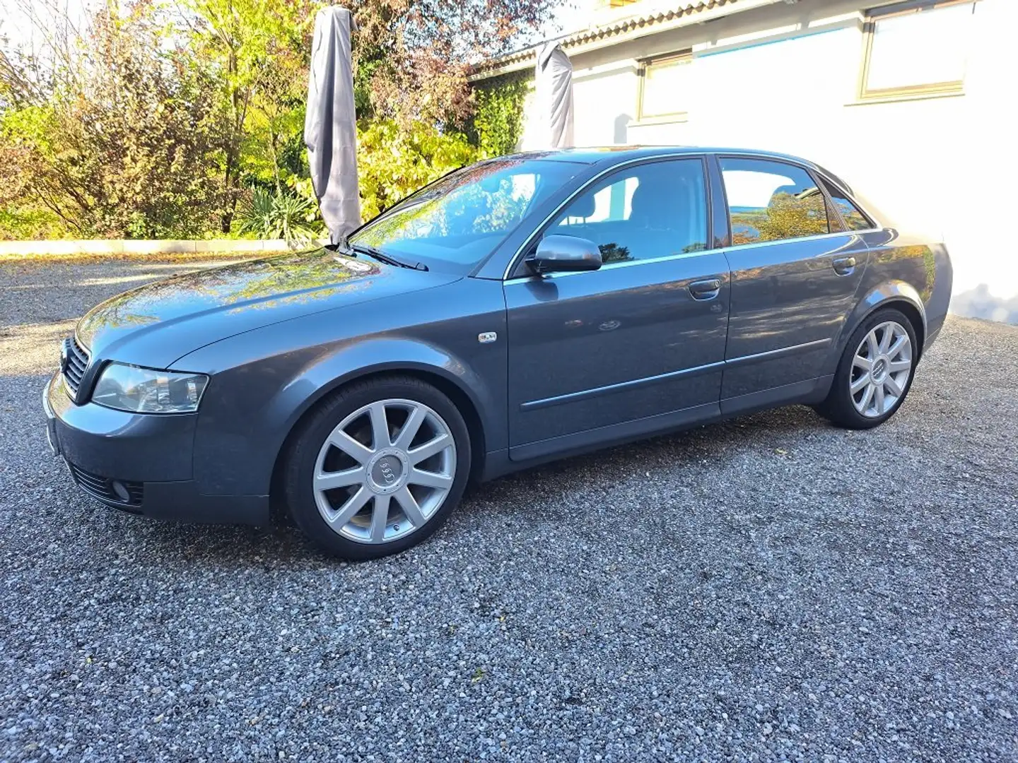 Audi A4 B6 1.9 TDI --- 18 Zoll S-Line --- Grau - 2