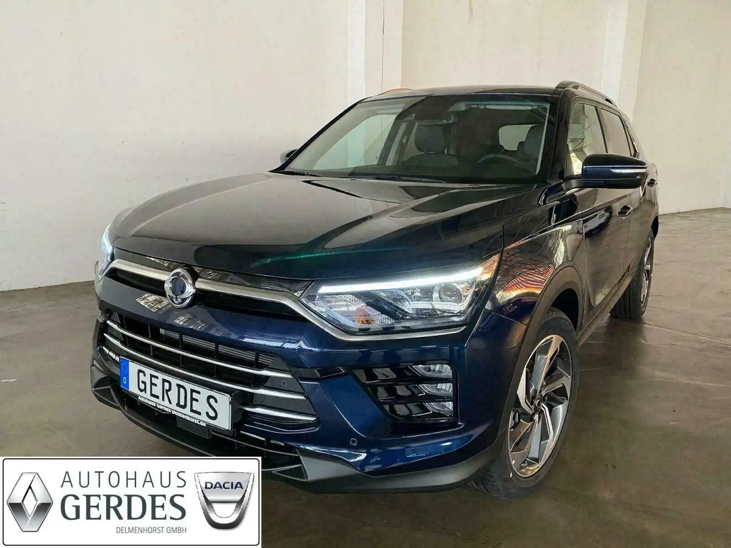 SsangYong Korando Onyx 1.6 2WD "eleganter SUV" Blau - 2
