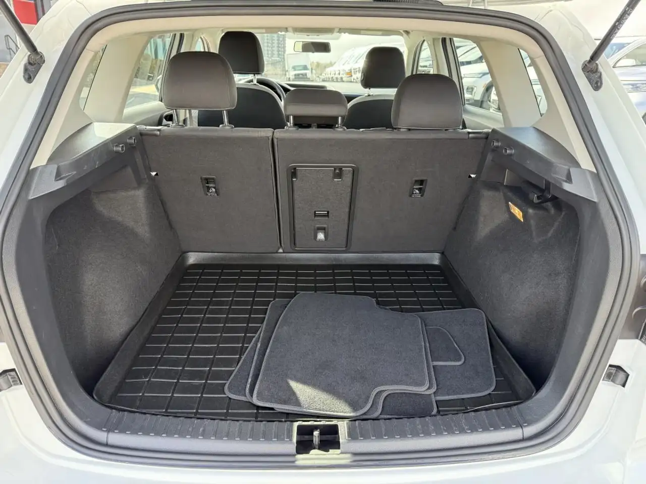 Volkswagen Taos снимка Volkswagen Taos
