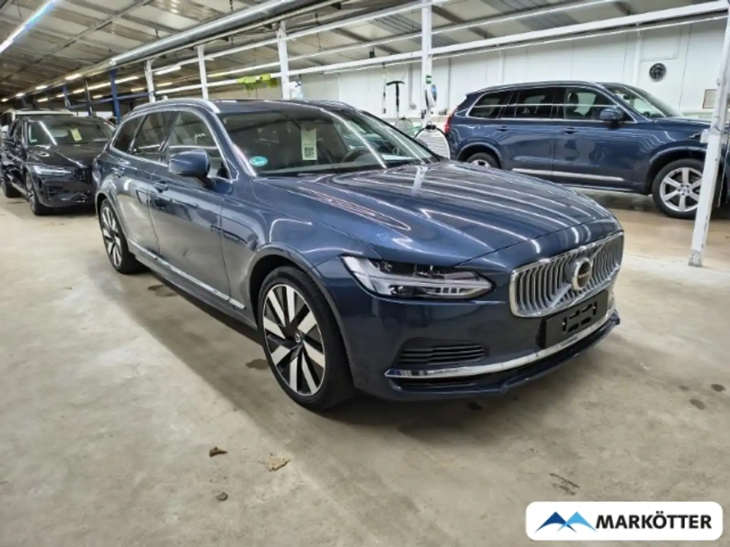 Volvo V90 T6 AWD Recharge Plus Bright AHK/PANO/STHZ Blau - 2