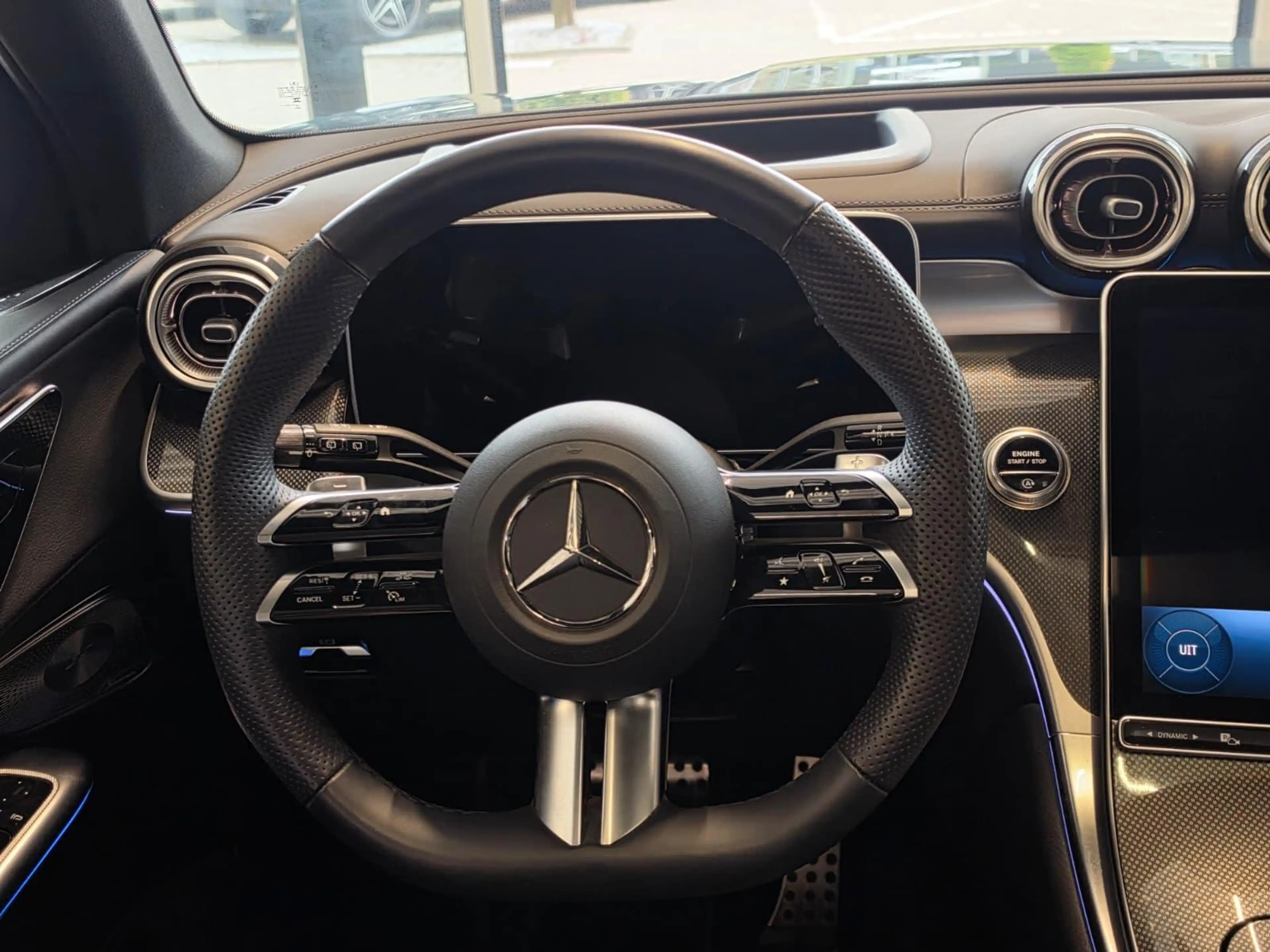 Mercedes-Benz GLC 200 GLC 4MATIC AMG Line — photo 6