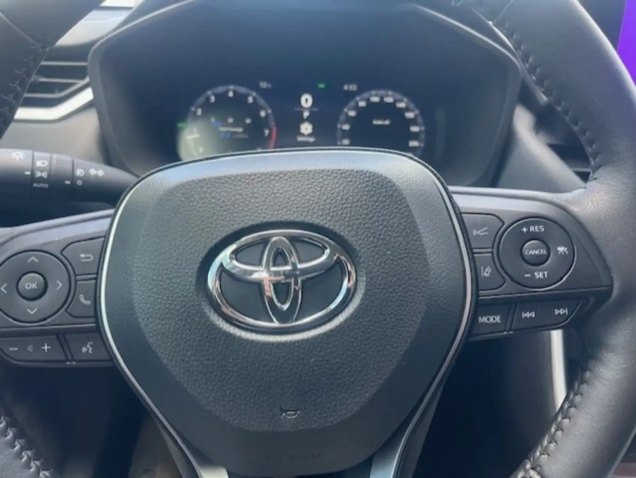 Toyota RAV 4 снимка Toyota RAV 4