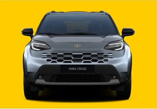 Toyota Yaris Cross view 3