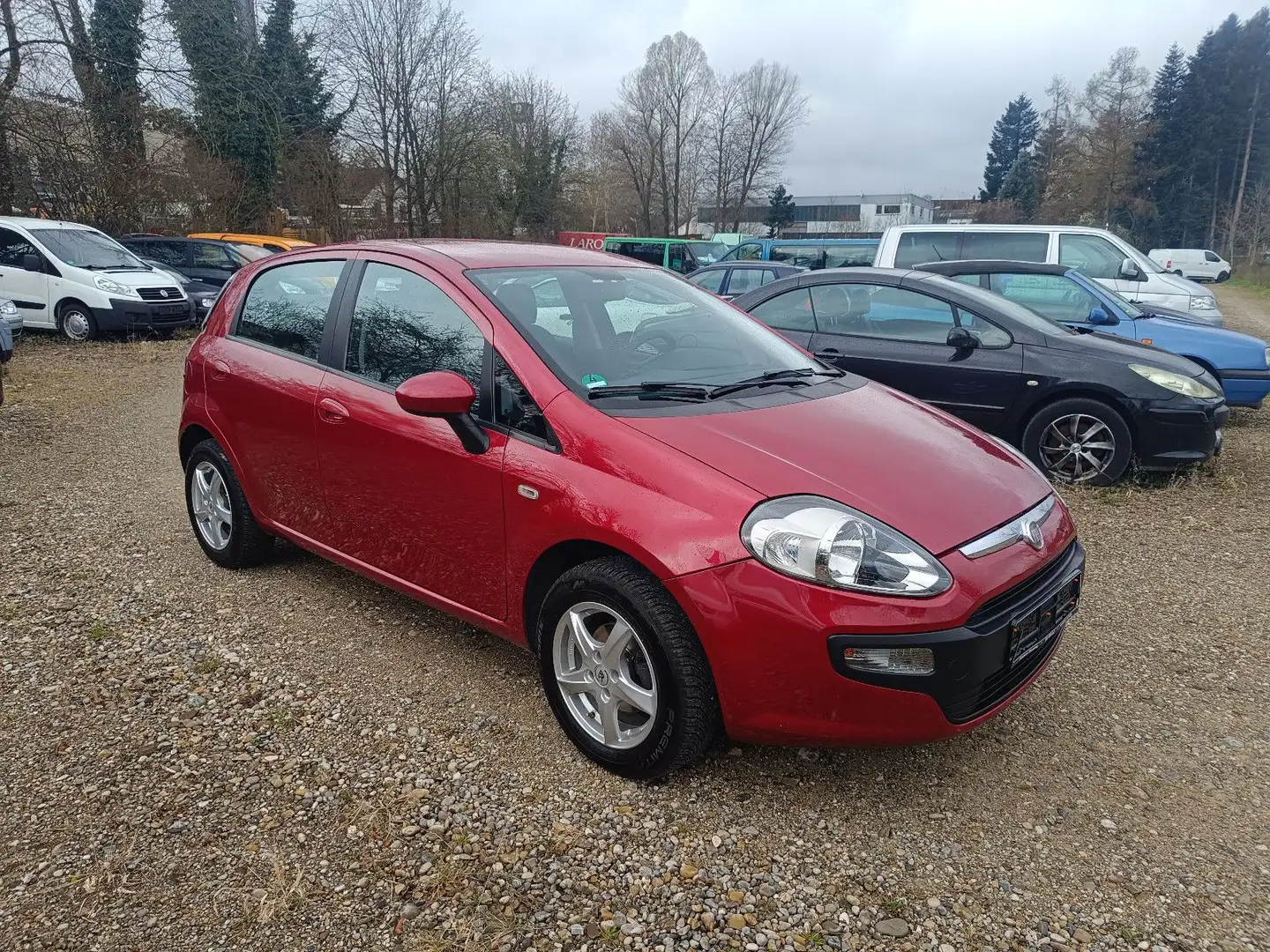 Fiat Punto Evo 1.4 Act. "115200*Klima*ZR + HU:neu" Червоний - 2