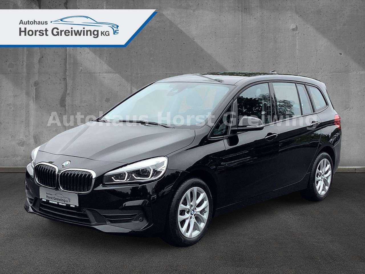 BMW 218 2022 — Advantage LED NAVI PDC CarPlay