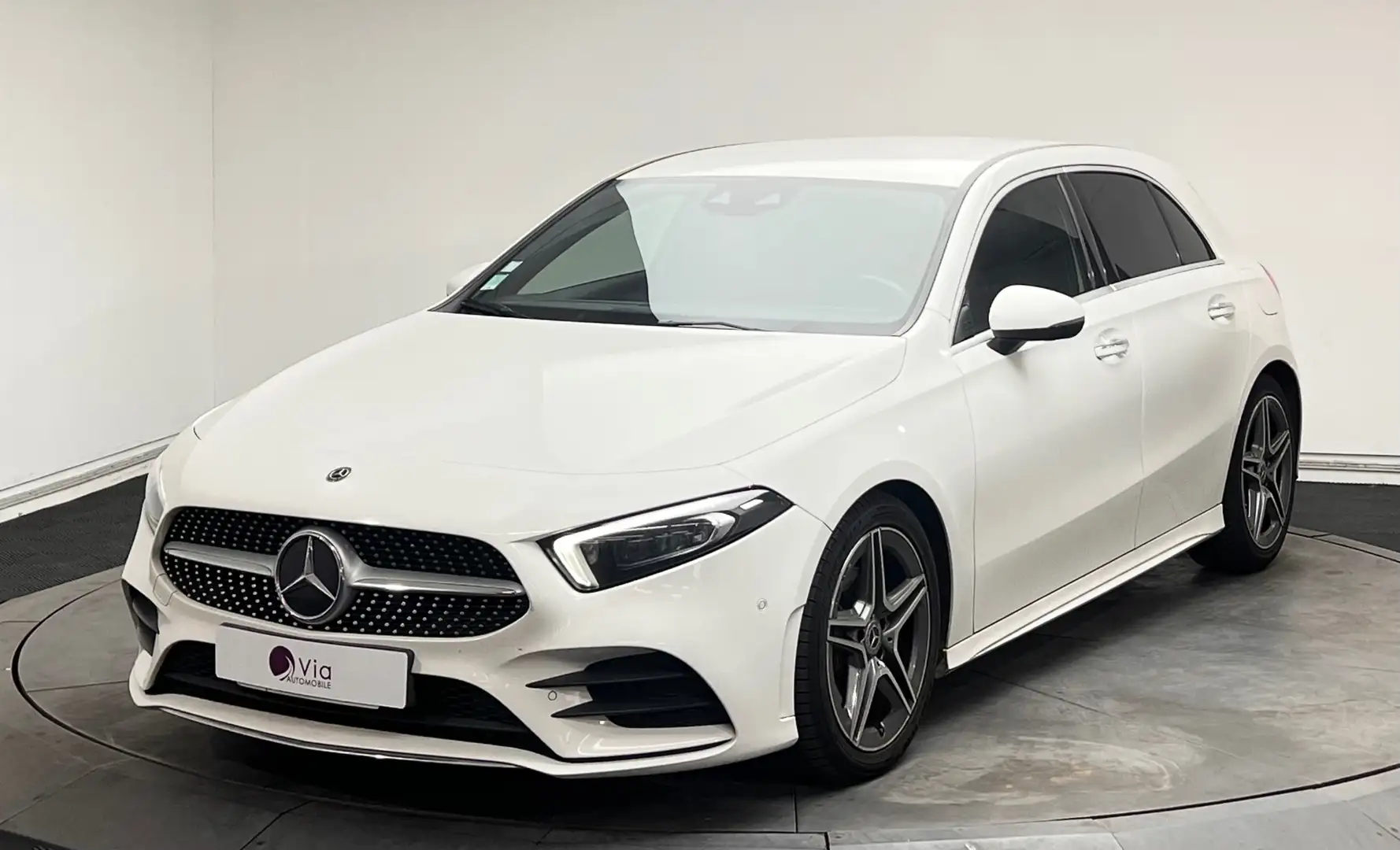 Mercedes-Benz A 180 180 d 116 ch AMG Line - Suivi Complet - Caméra de recul - Led Ambiance Weiß - 1