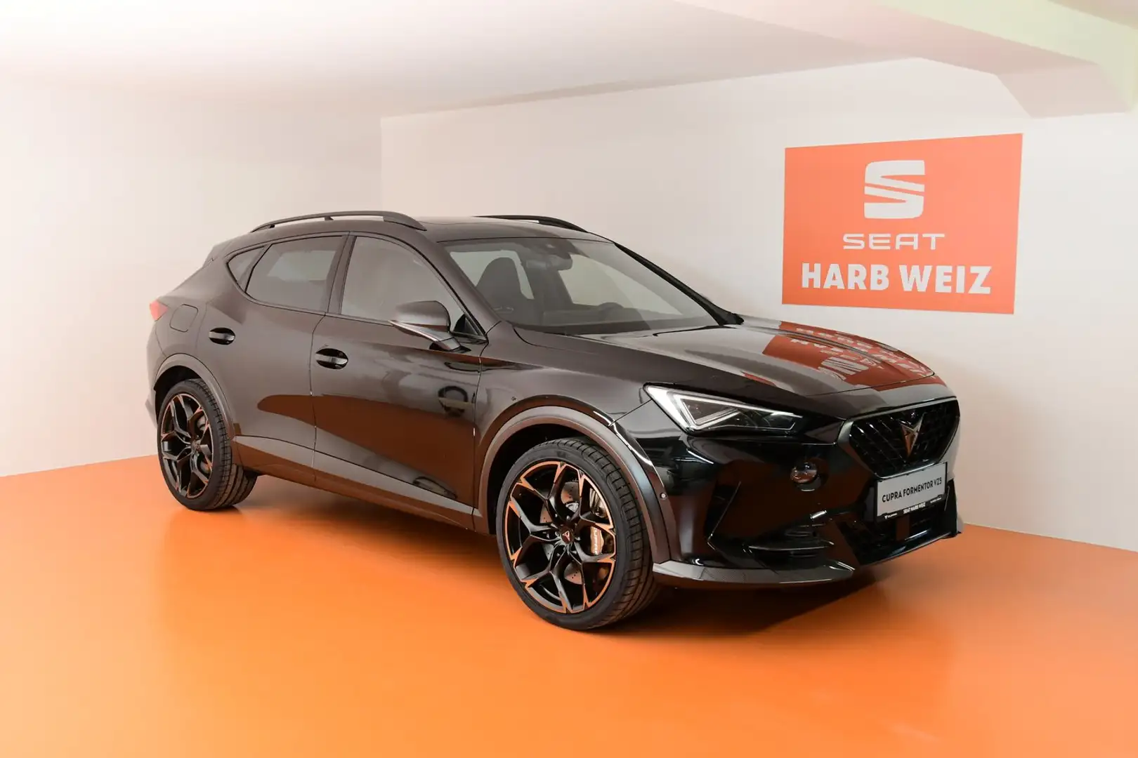 CUPRA Formentor VZ5 2.5 TSI 390 PS DSG 4Drive Schwarz - 2