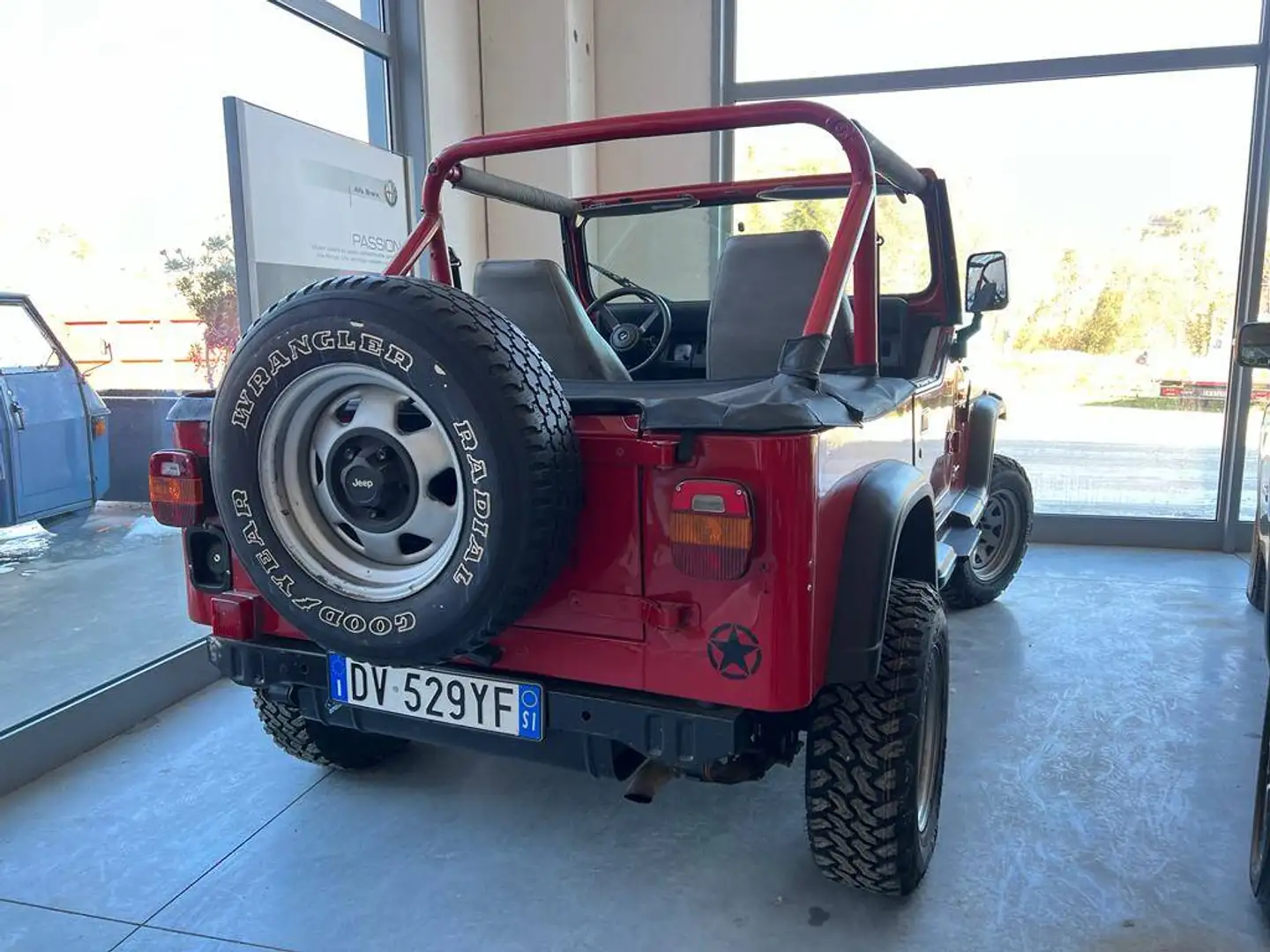 Jeep Wrangler Wrangler 2.5 Laredo Hard Top - 2