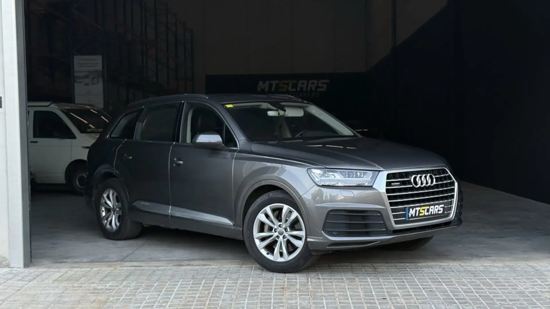 Audi Q7 3.0TDI quattro tiptronic 160kW Gris - 1